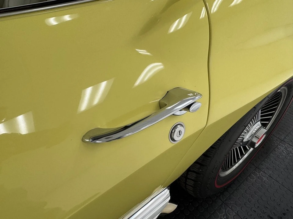 1967 Chevrolet Corvette C2 - Image 25 of 31