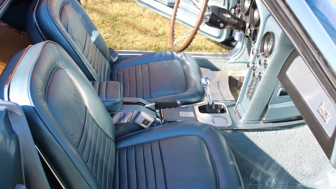 1967 Chevrolet Corvette C2 - Image 6 of 23