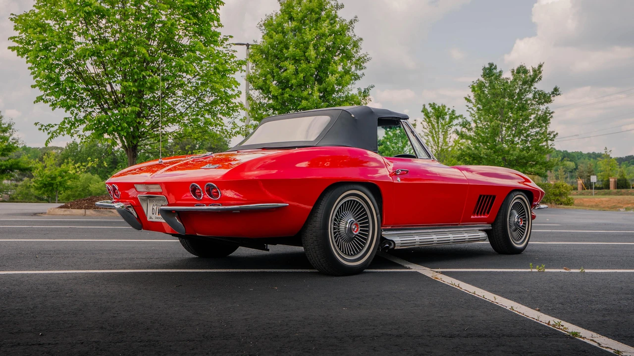 1967 Chevrolet Corvette C2 - Image 12 of 31