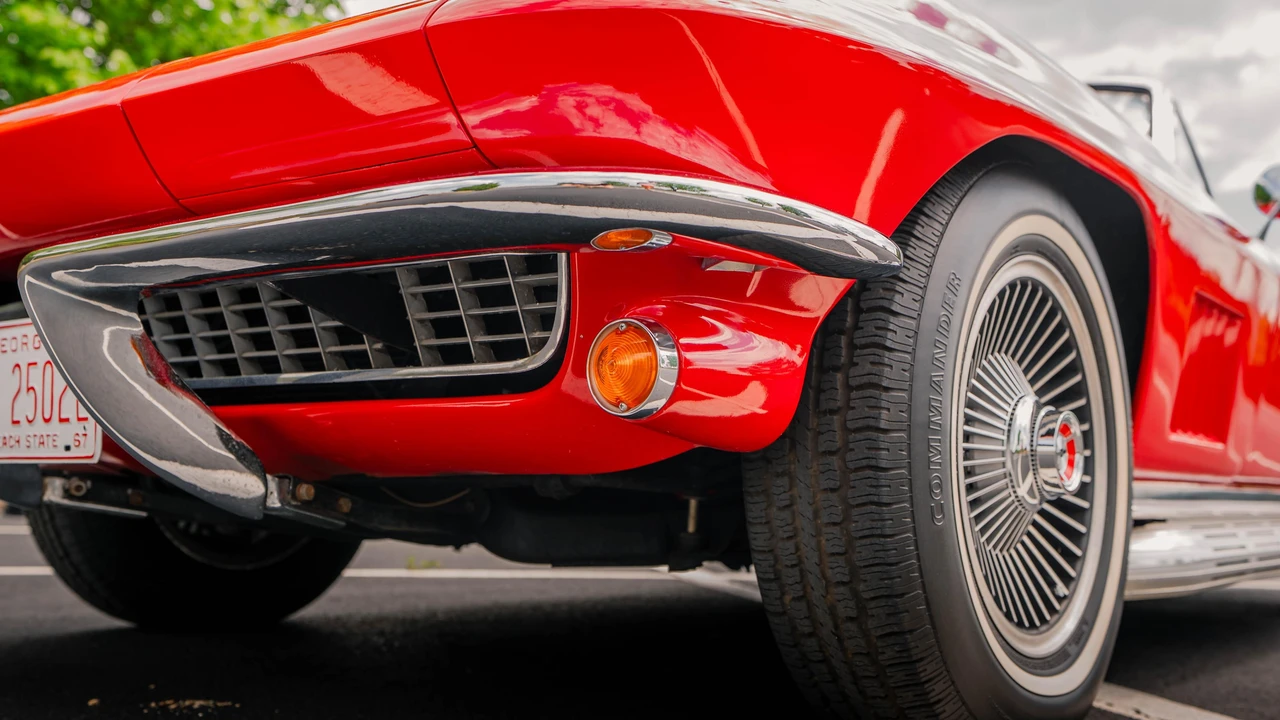 1967 Chevrolet Corvette C2 - Image 22 of 31