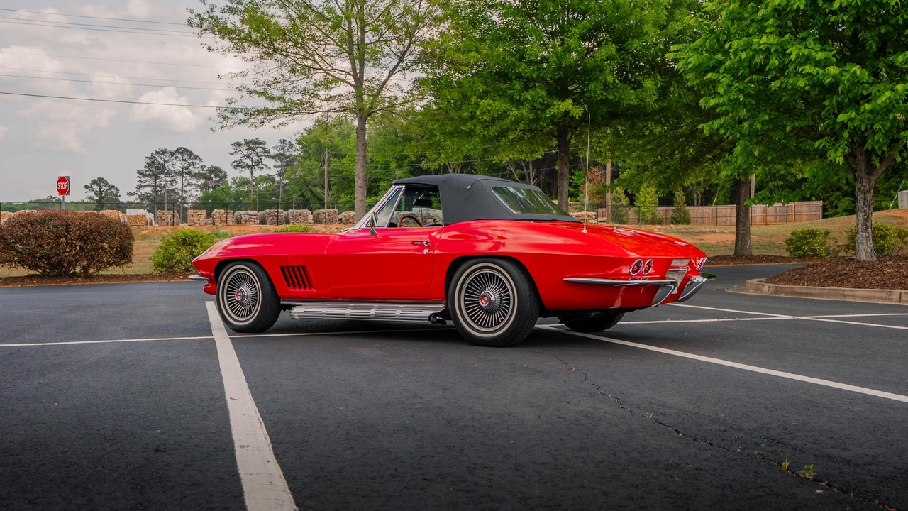 1967 Chevrolet Corvette C2 - Image 10 of 31