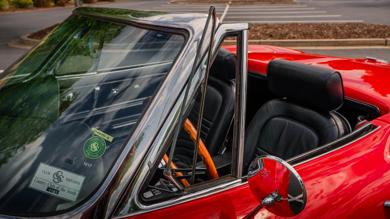 1967 Chevrolet Corvette C2 - Image 24 of 31