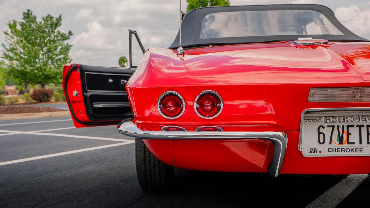 1967 Chevrolet Corvette C2 - Image 30 of 31
