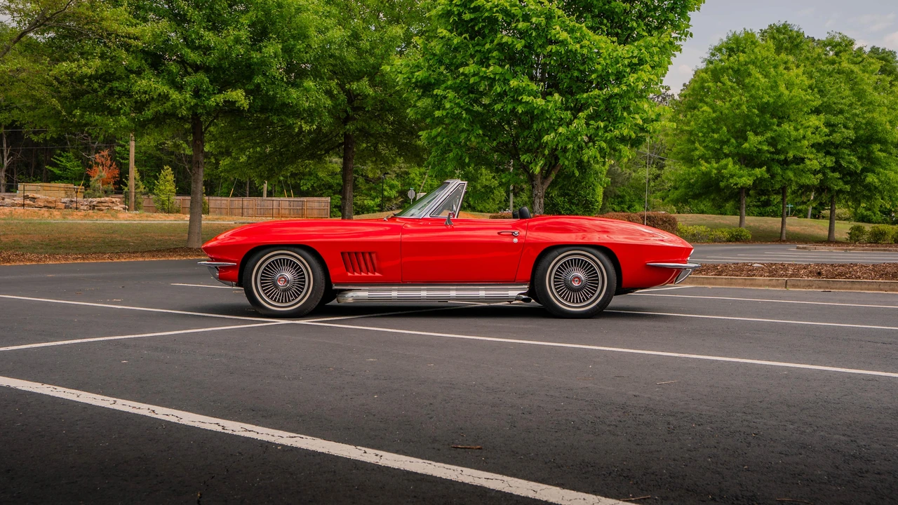 1967 Chevrolet Corvette C2 - Image 8 of 31