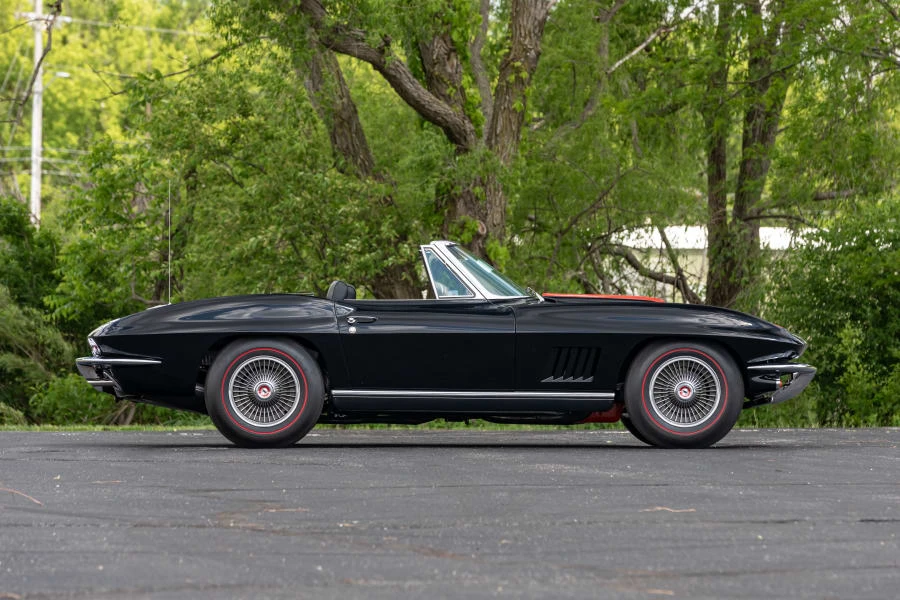 1967 Chevrolet Corvette C2 - Image 2 of 31