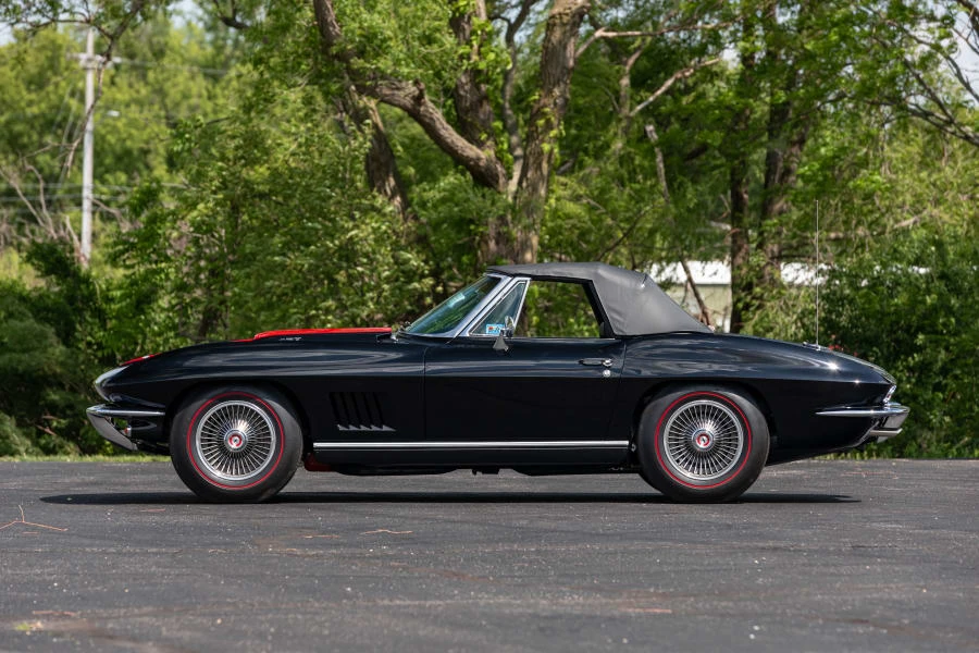 1967 Chevrolet Corvette C2 - Image 17 of 31