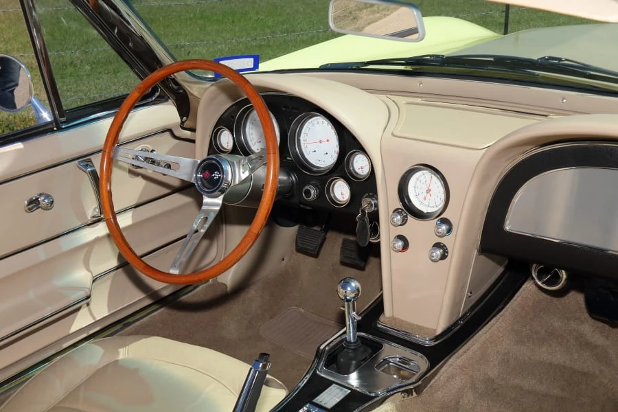 1967 Chevrolet Corvette C2 - Image 19 of 27