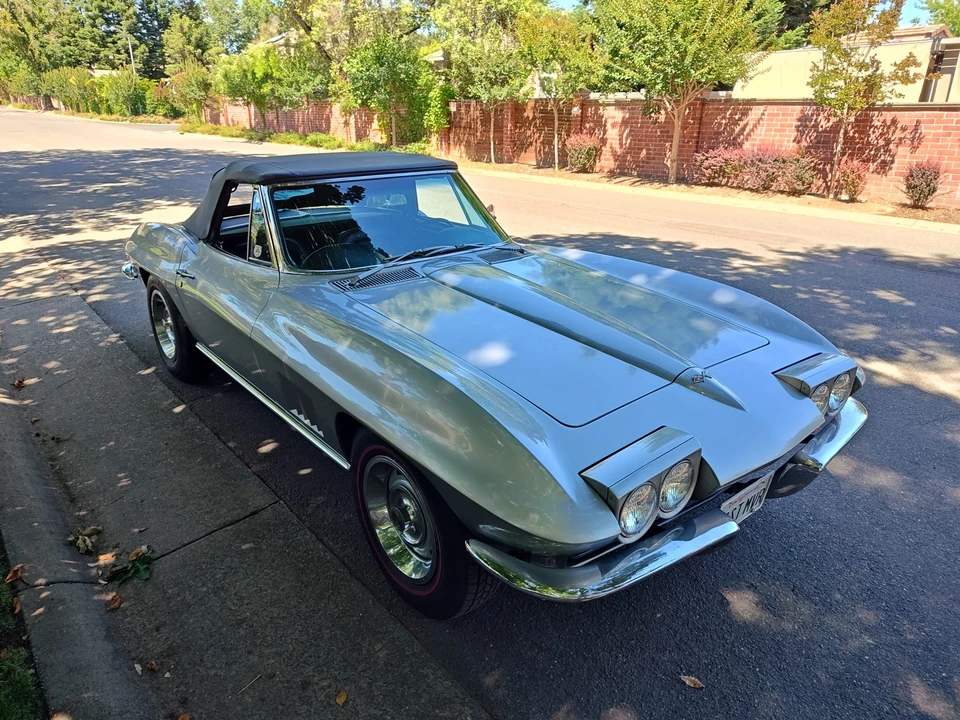 1967 Chevrolet Corvette C2 - Image 11 of 31