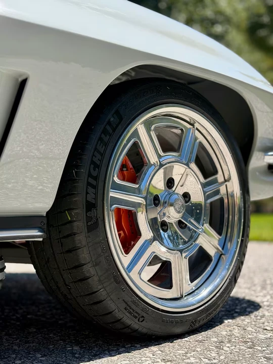 1967 Chevrolet Corvette C2 - Image 24 of 31