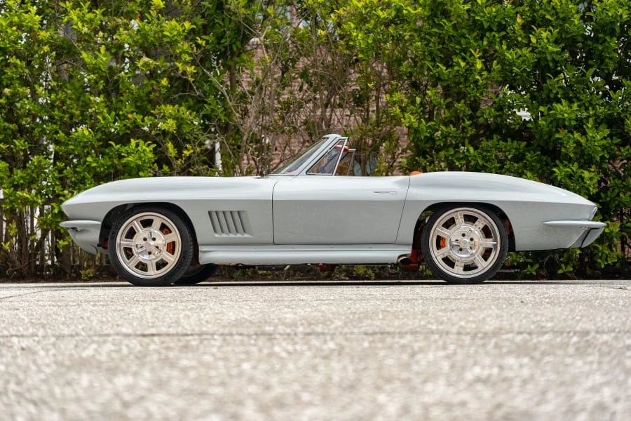 1967 Chevrolet Corvette C2 - Image 2 of 31