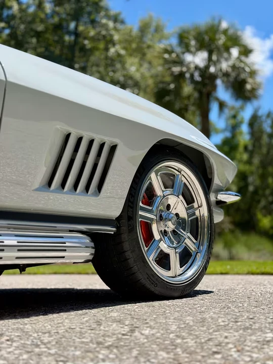 1967 Chevrolet Corvette C2 - Image 13 of 31