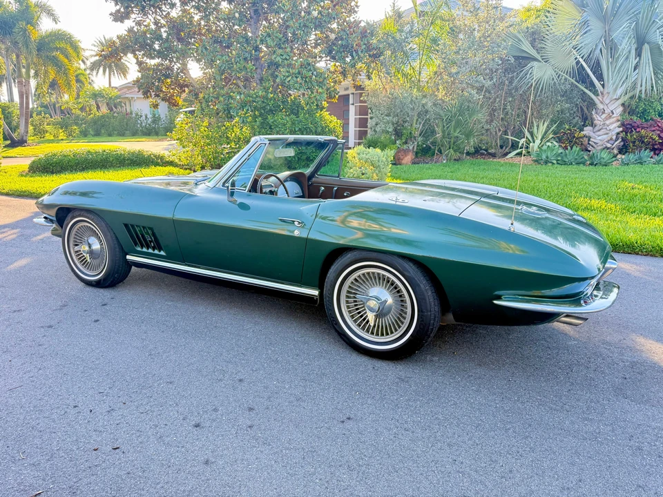 1967 Chevrolet Corvette C2 - Image 13 of 31