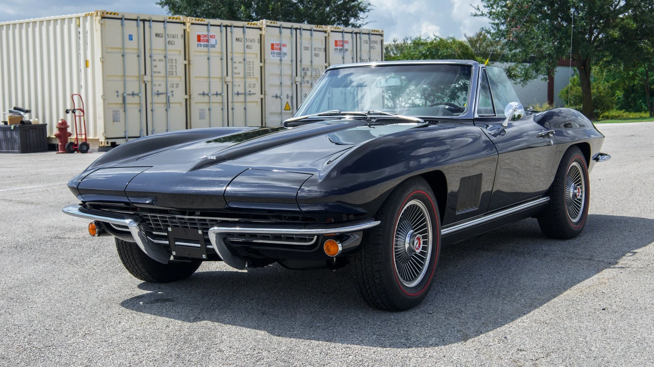 1967 Chevrolet Corvette C2 - Image 17 of 31