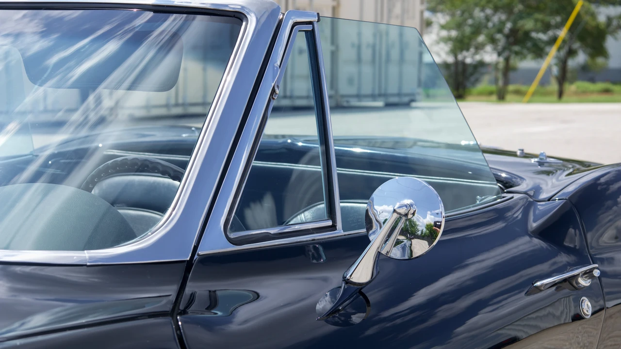 1967 Chevrolet Corvette C2 - Image 22 of 31