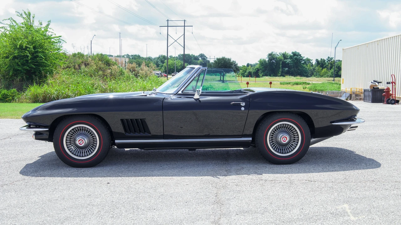 1967 Chevrolet Corvette C2 - Image 8 of 31