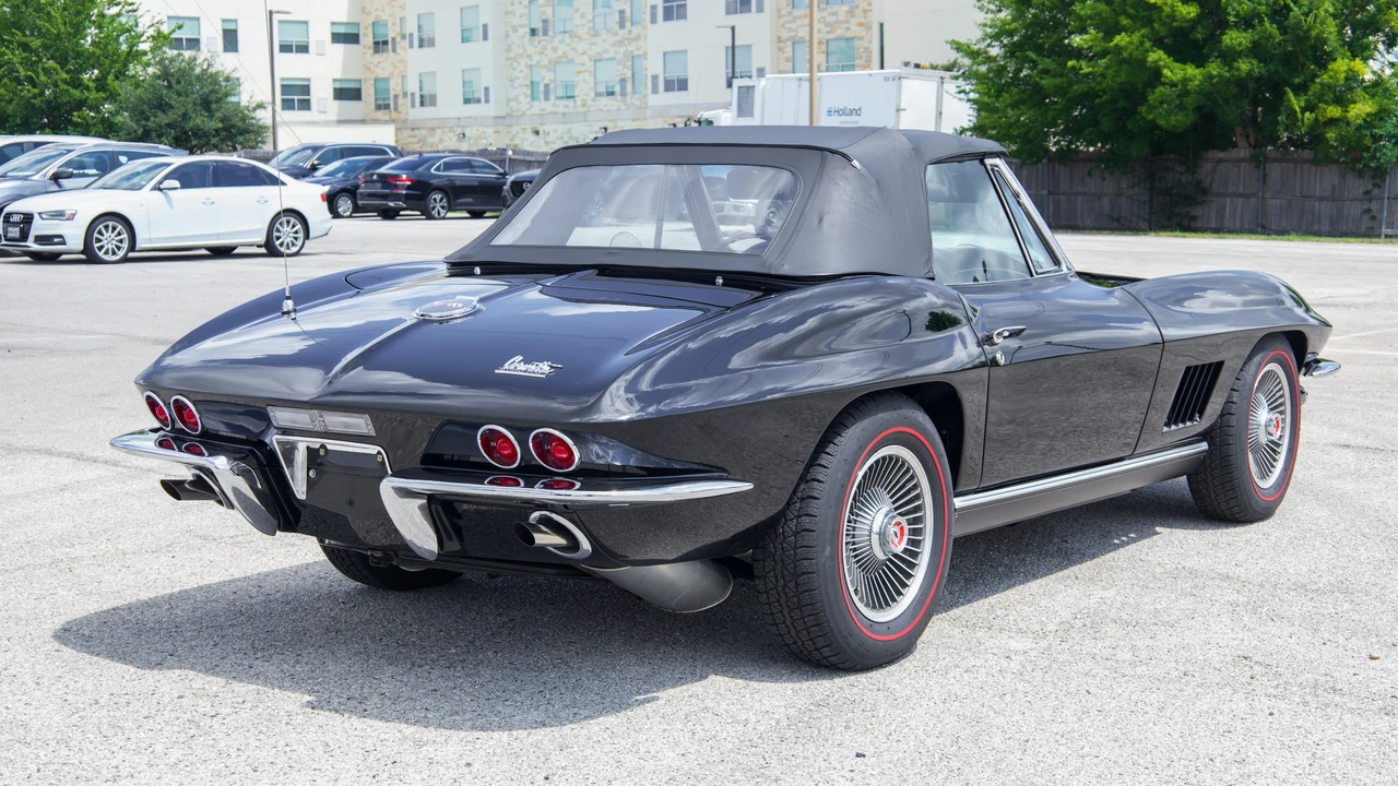 1967 Chevrolet Corvette C2 - Image 13 of 31