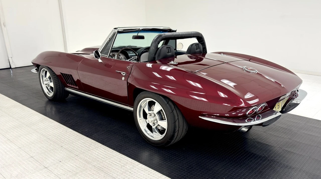 1967 Chevrolet Corvette C2 - Image 6 of 12