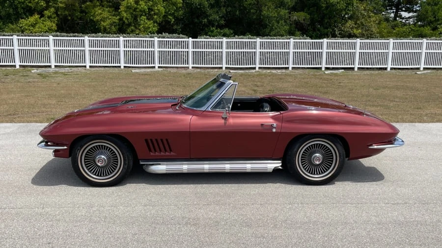1967 Chevrolet Corvette C2 - Image 2 of 13