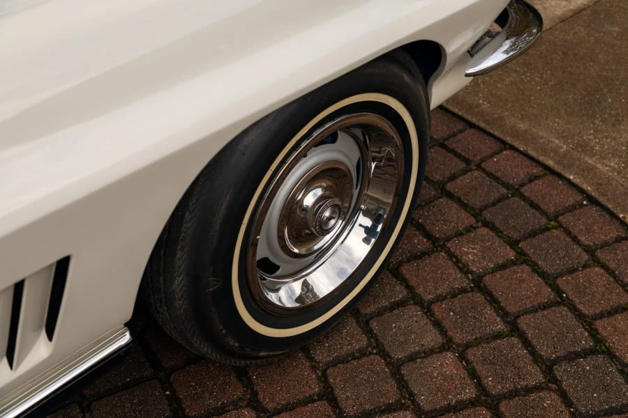 1967 Chevrolet Corvette C2 - Image 21 of 31