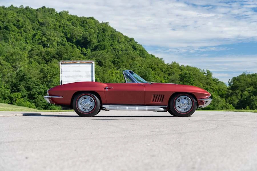 1967 Chevrolet Corvette C2 - Image 2 of 31