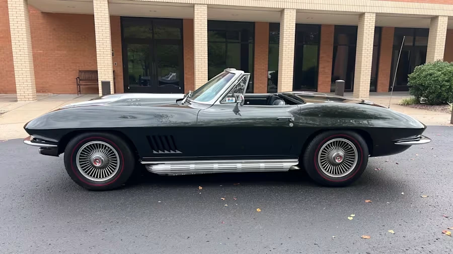 1967 Chevrolet Corvette C2 - Image 2 of 31