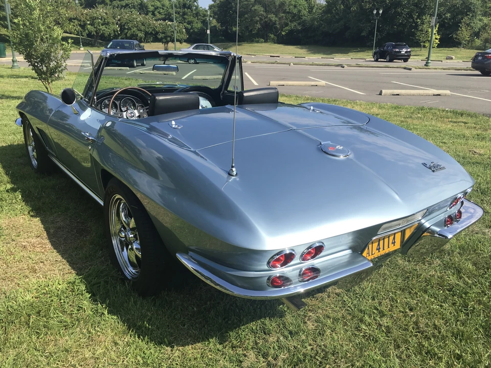 1967 Chevrolet Corvette C2 - Image 23 of 31