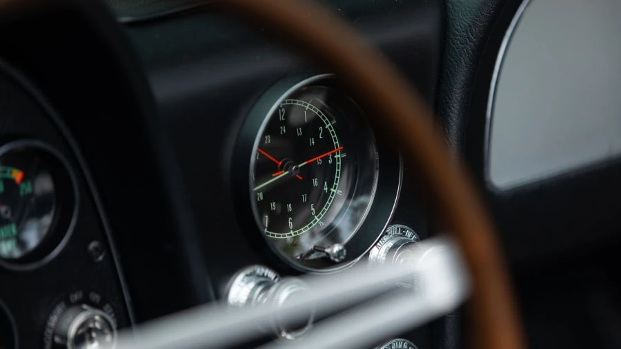 1967 Chevrolet Corvette C2 - Image 25 of 30