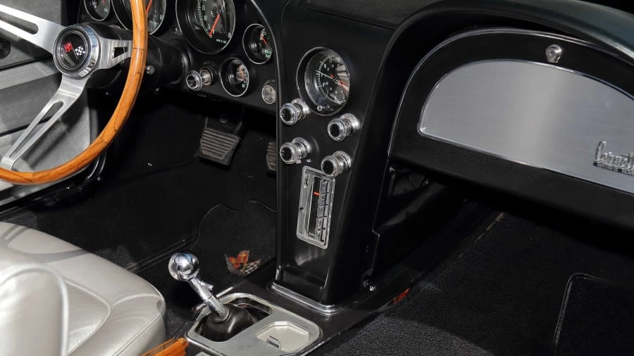 1967 Chevrolet Corvette C2 - Image 22 of 31