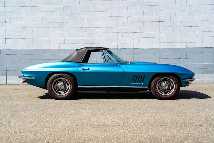 1967 Chevrolet Corvette C2 - Image 15 of 25