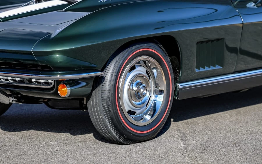 1967 Chevrolet Corvette C2 - Image 19 of 31