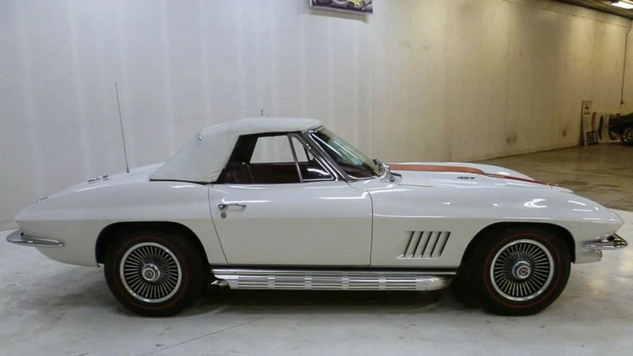 1967 Chevrolet Corvette C2 - Image 2 of 17