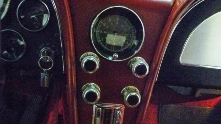 1967 Chevrolet Corvette C2 - Image 14 of 17