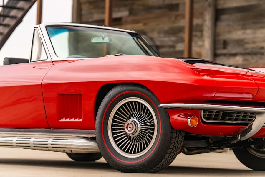 1967 Chevrolet Corvette C2 - Image 15 of 31