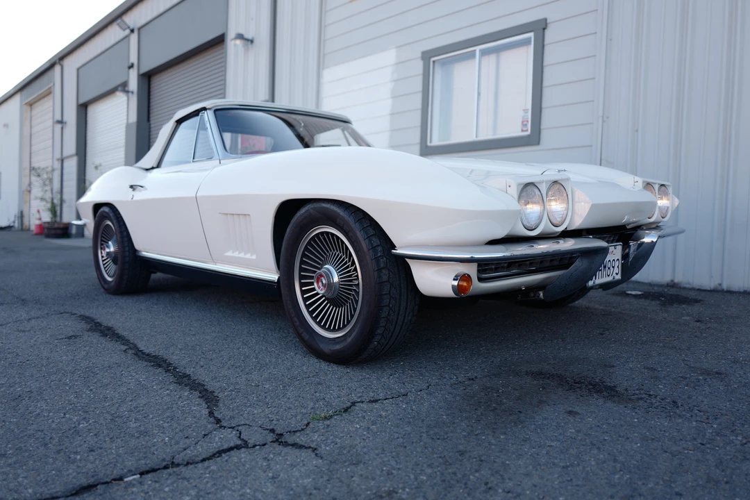 1967 Chevrolet Corvette C2 - Image 18 of 31