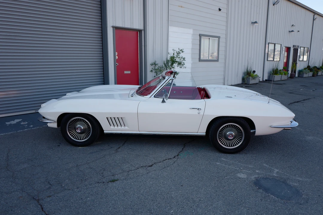 1967 Chevrolet Corvette C2 - Image 20 of 31