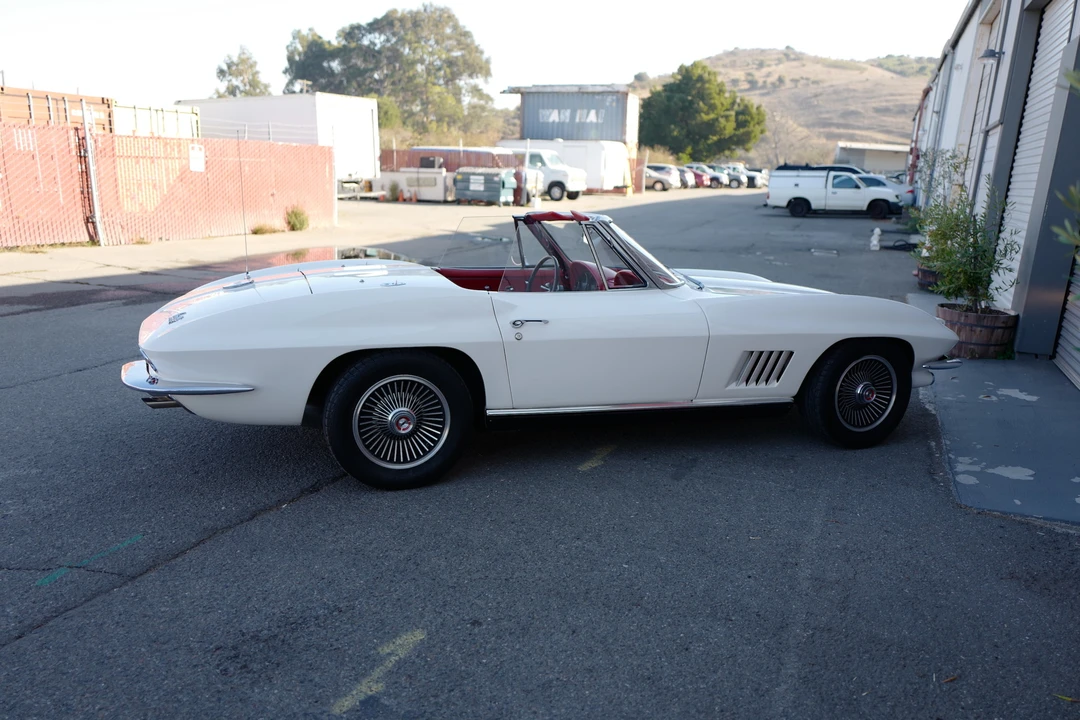 1967 Chevrolet Corvette C2 - Image 28 of 31