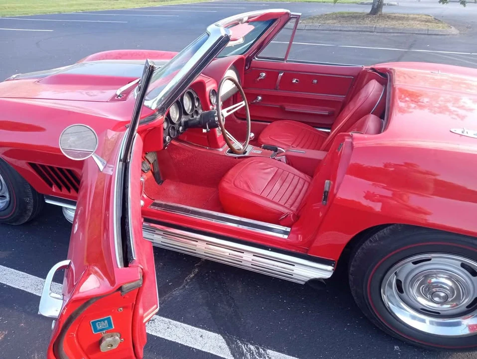 1967 Chevrolet Corvette C2 - Image 12 of 13