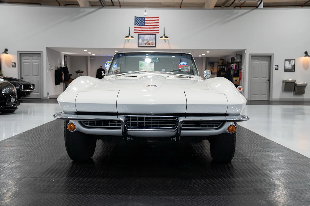 1967 Chevrolet Corvette C2 - Image 15 of 31