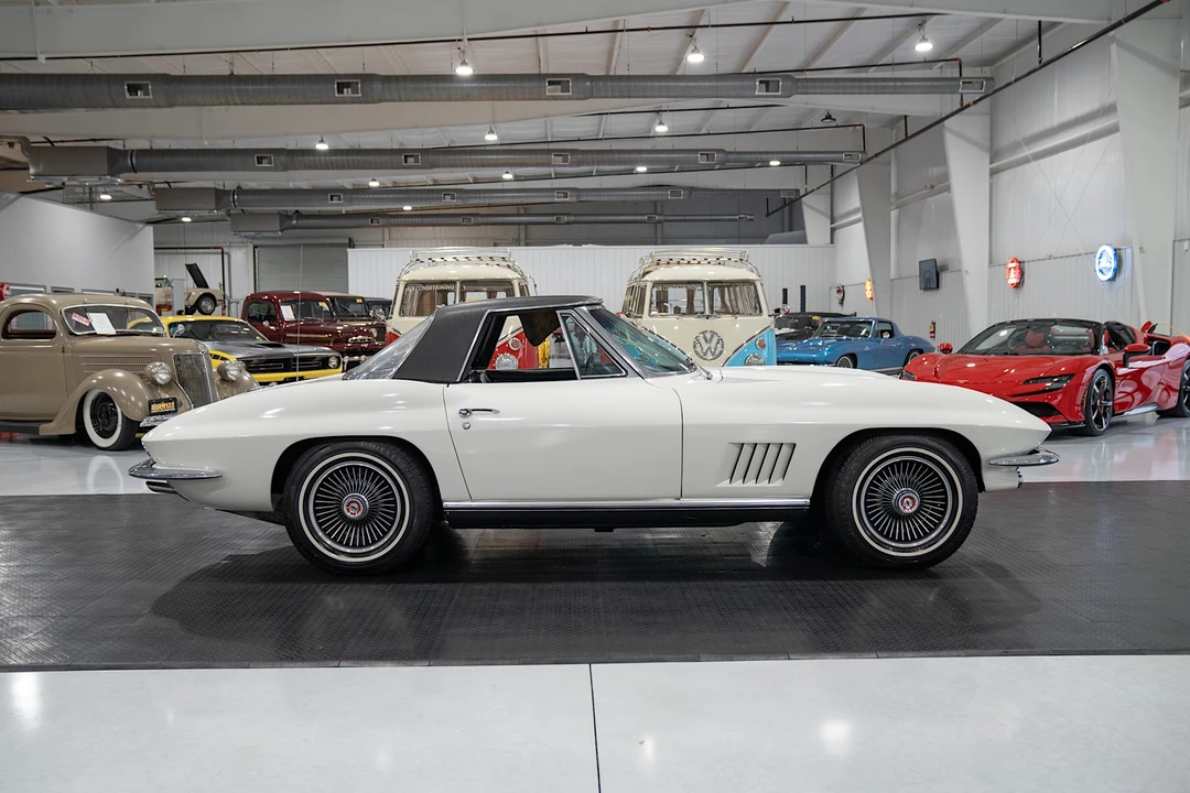 1967 Chevrolet Corvette C2 - Image 19 of 31