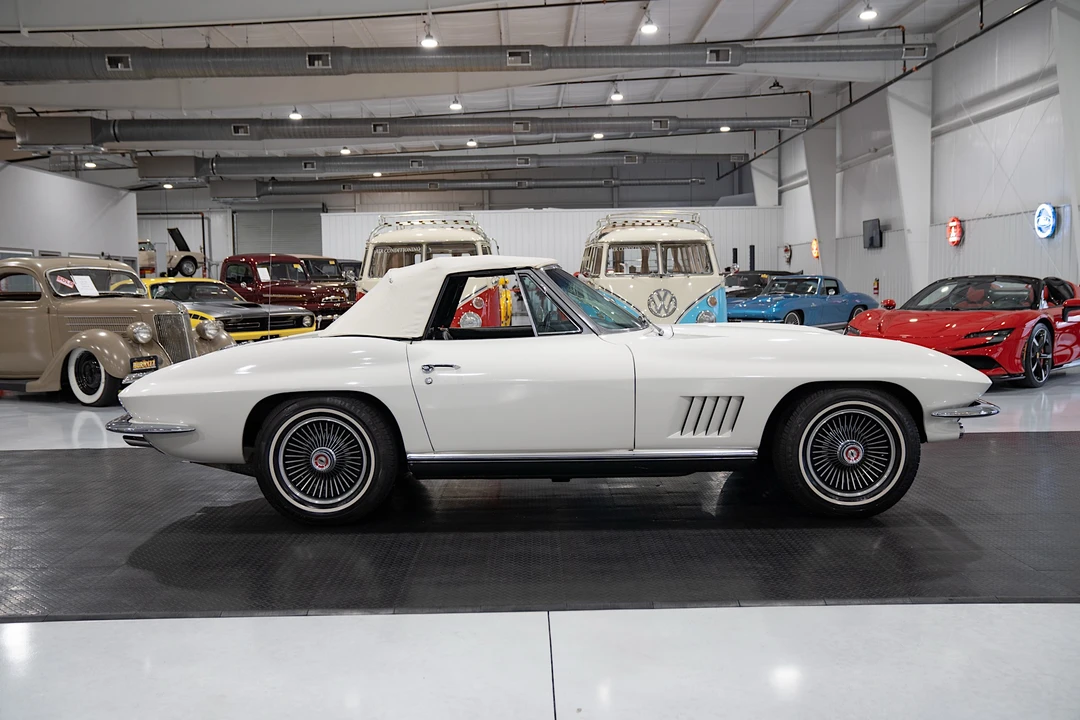 1967 Chevrolet Corvette C2 - Image 17 of 31