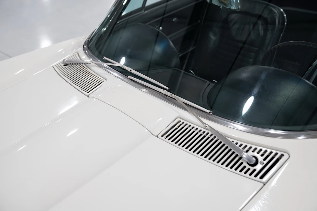 1967 Chevrolet Corvette C2 - Image 25 of 31