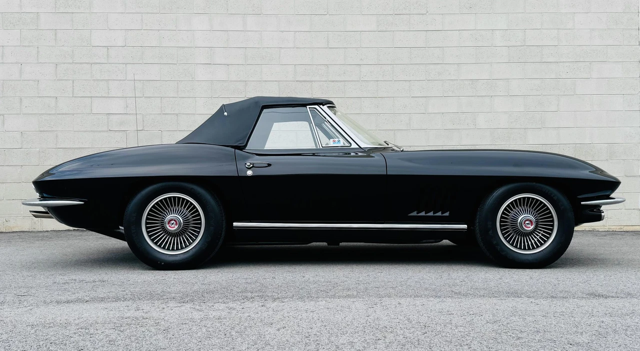 1967 Chevrolet Corvette C2 - Image 19 of 31