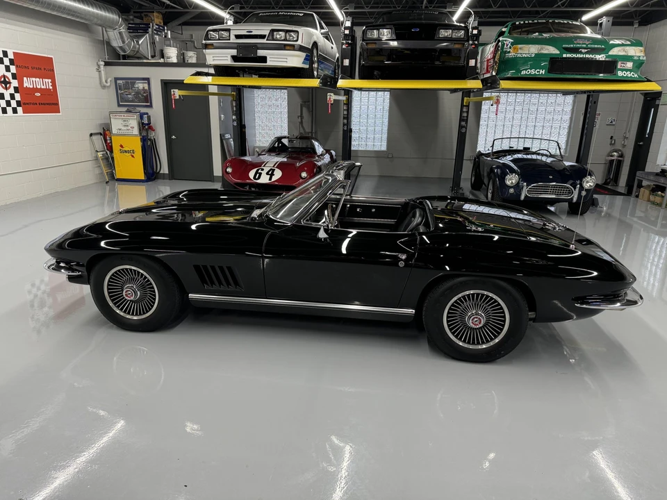 1967 Chevrolet Corvette C2 - Image 28 of 31