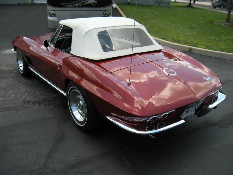 1967 Chevrolet Corvette C2 - Image 19 of 31