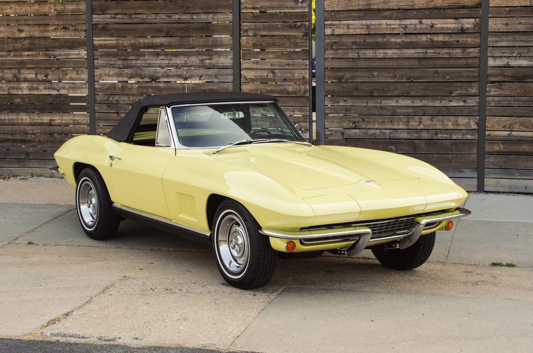 1967 Chevrolet Corvette C2 - Image 23 of 31