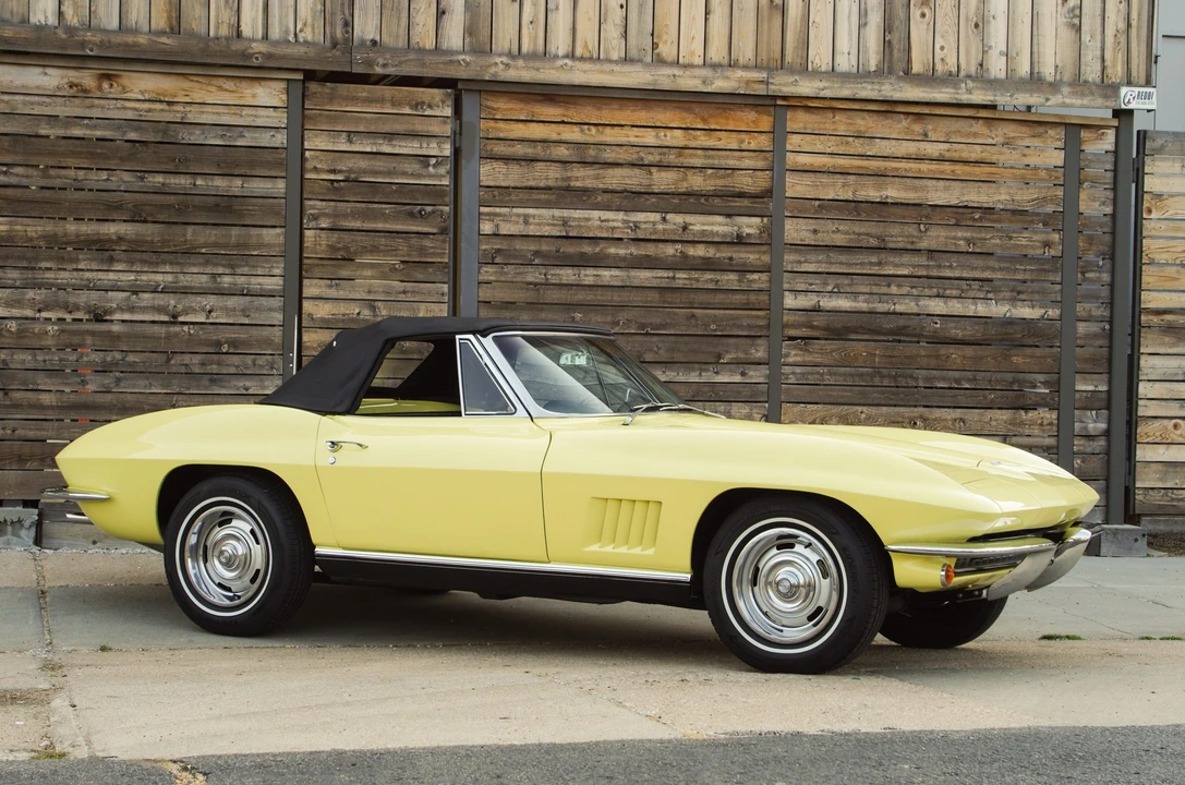 1967 Chevrolet Corvette C2 - Image 17 of 31