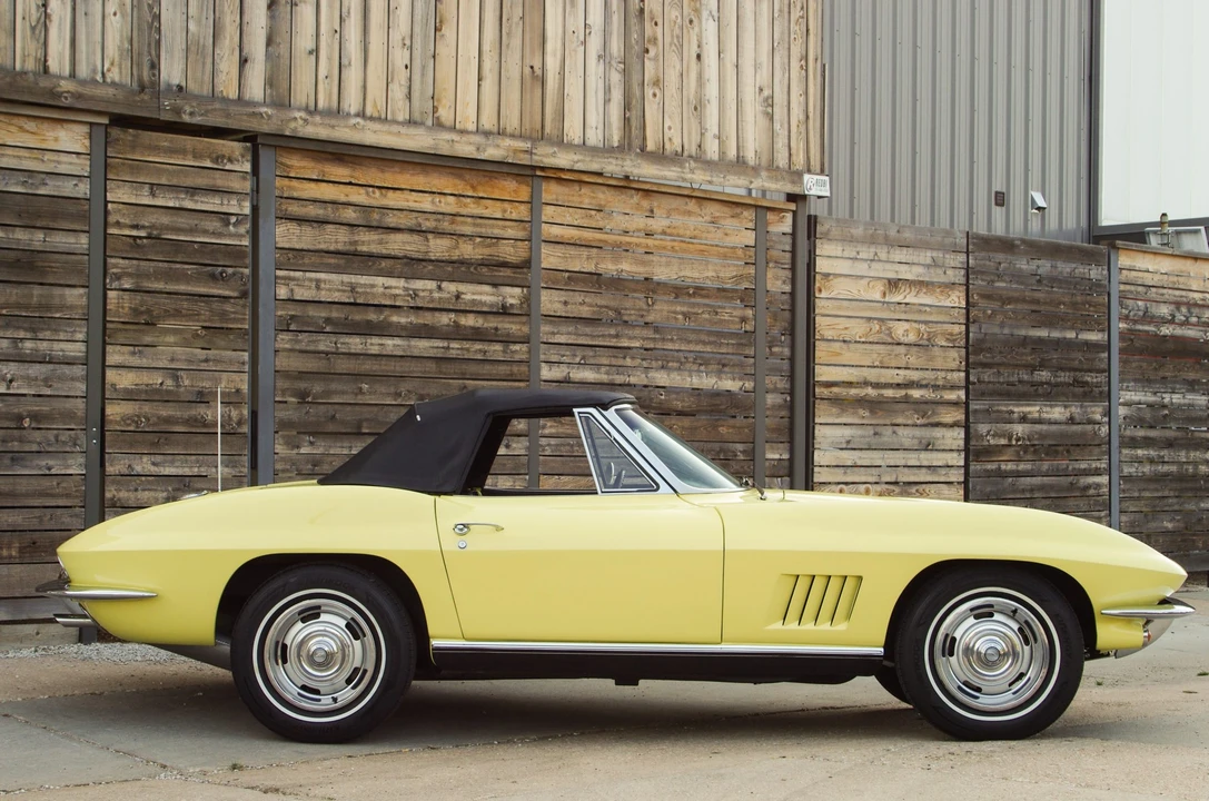 1967 Chevrolet Corvette C2 - Image 15 of 31