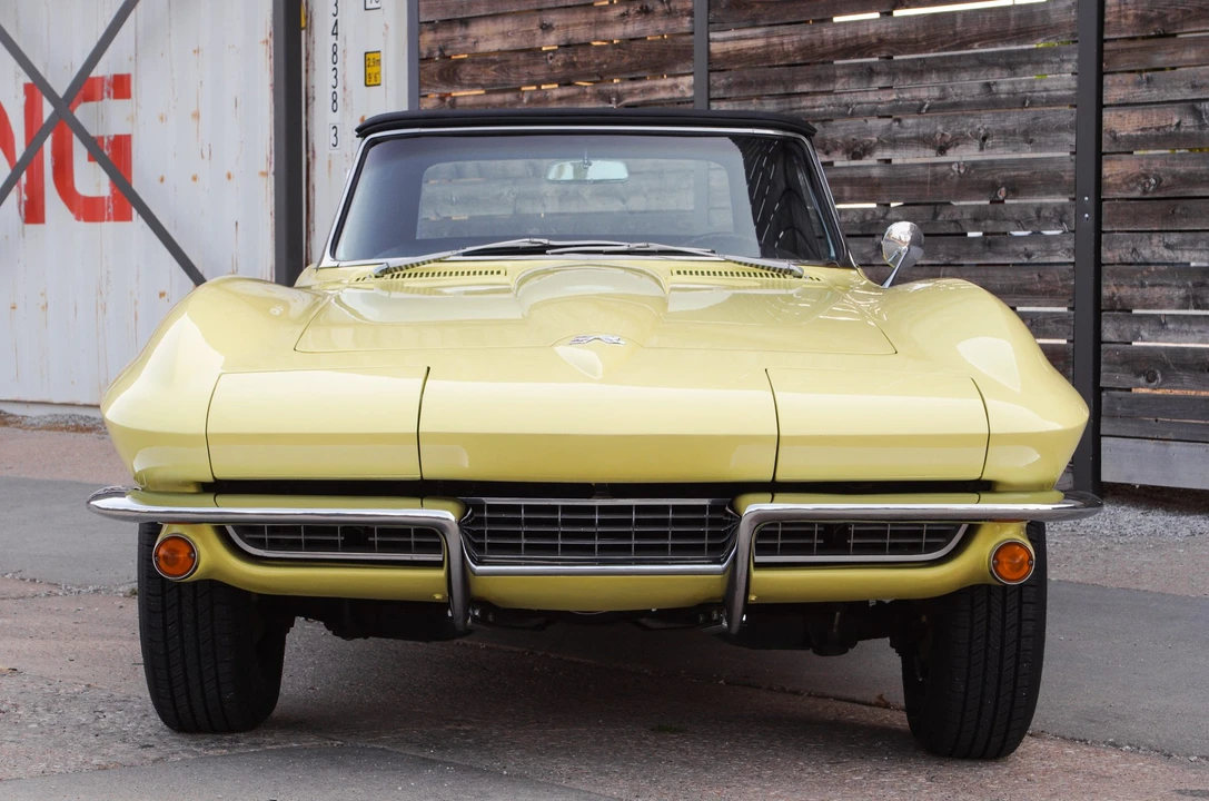 1967 Chevrolet Corvette C2 - Image 28 of 31