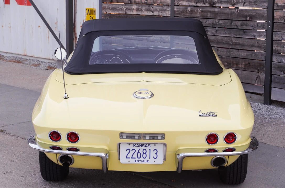 1967 Chevrolet Corvette C2 - Image 10 of 31