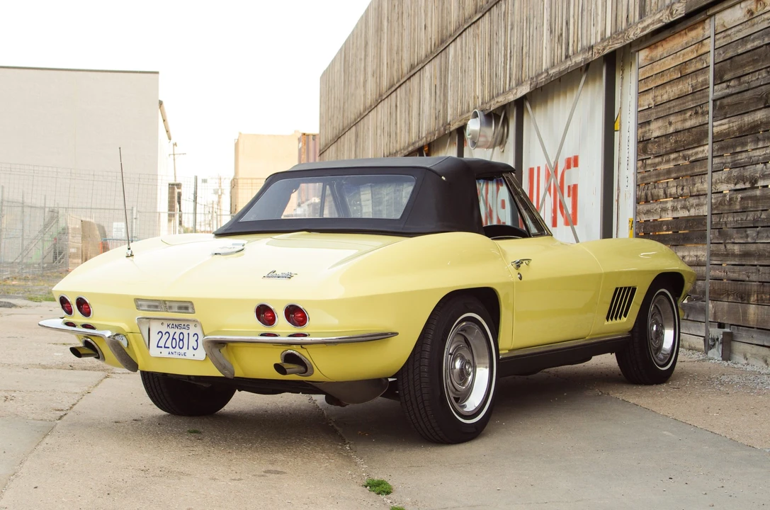 1967 Chevrolet Corvette C2 - Image 13 of 31